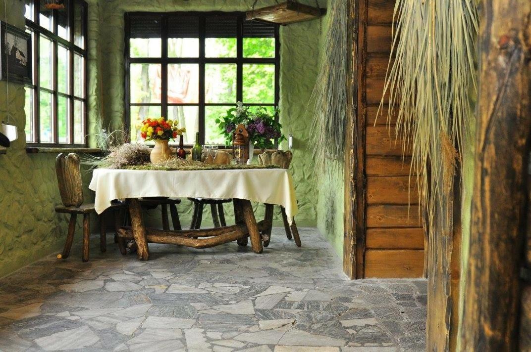 Zajazd Mysliwska Walidrogi Ngoại thất bức ảnh